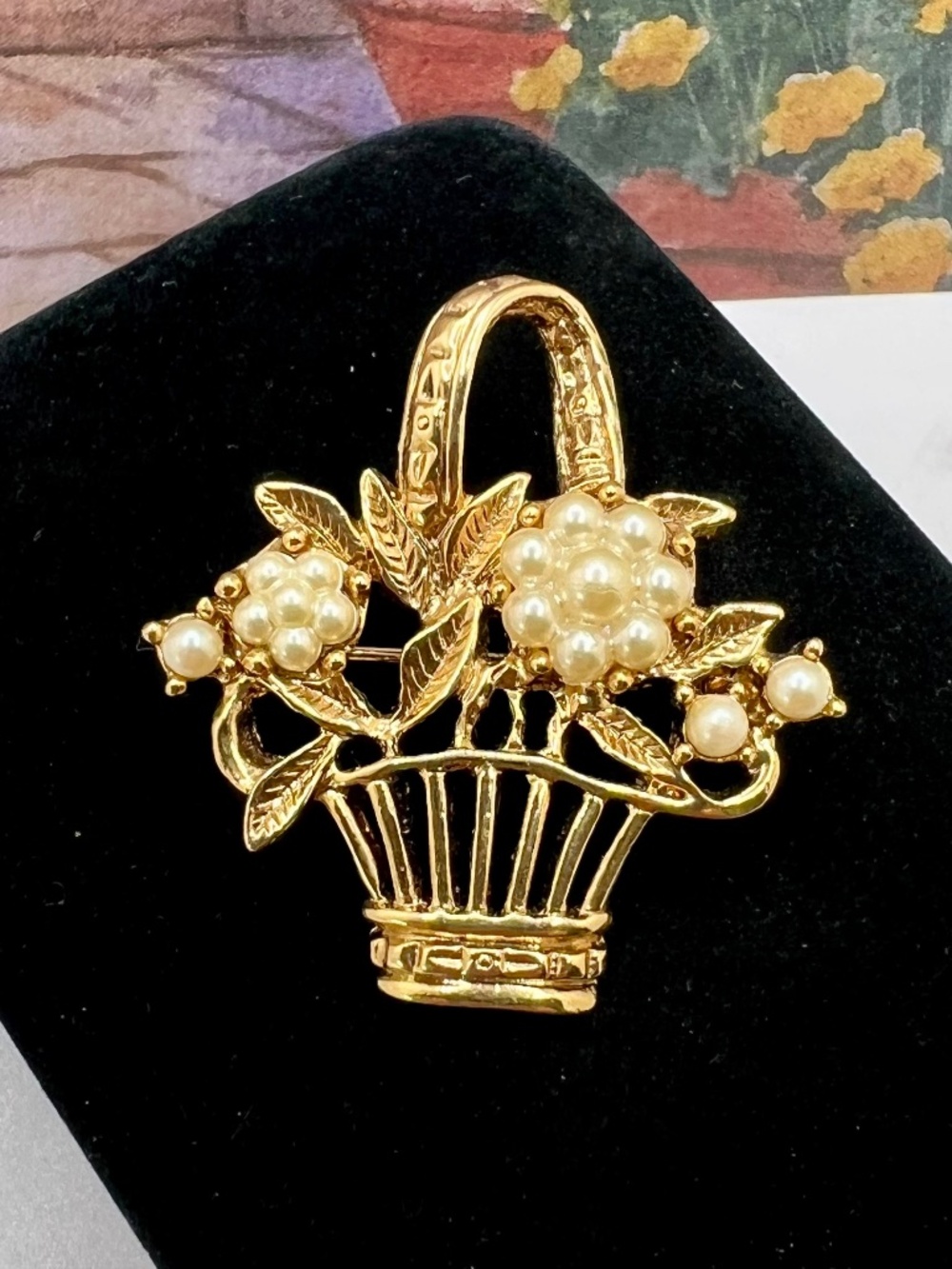 1928 Brand Basket of Pearl Flowers